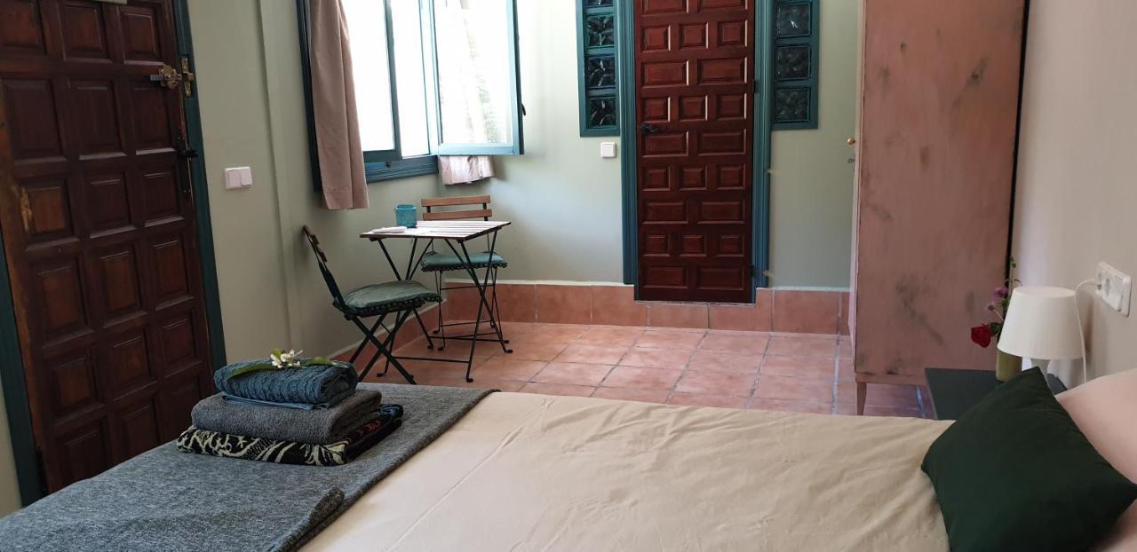 Vegan Guesthouse Finca Pereila Коин Экстерьер фото