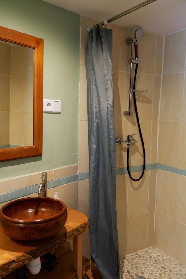 Vegan Guesthouse Finca Pereila Коин Экстерьер фото